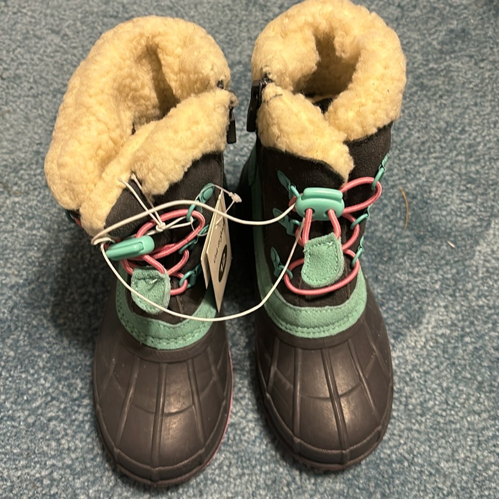 NWT Cat and Jack size 12 winter boots